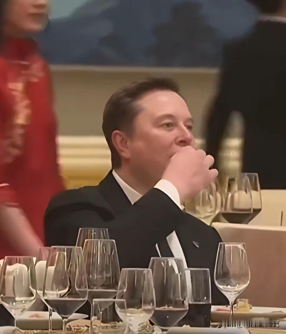 马斯克“富可敌国”：身家达1.1万亿美元，全球只有21个国家超过他！近日，根