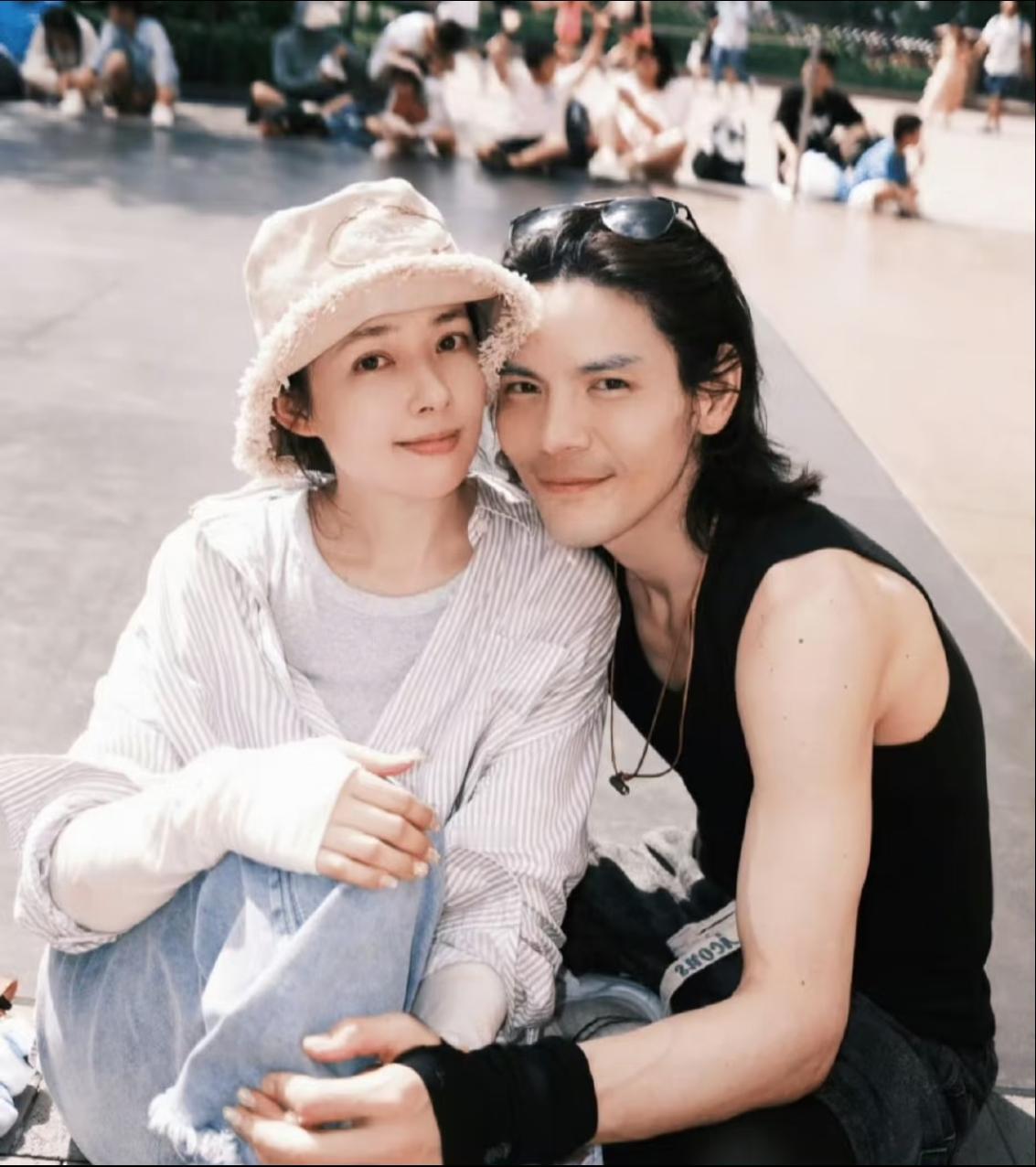 终于破案了！到底郭碧婷为什么会看上向佐？这个困扰了粉丝很多年的问题，终于