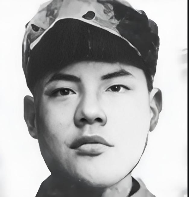 1943年春，山东德州日军司令部炸开了锅，那个被烙铁烫得皮肉焦黑硬是不肯低头的八