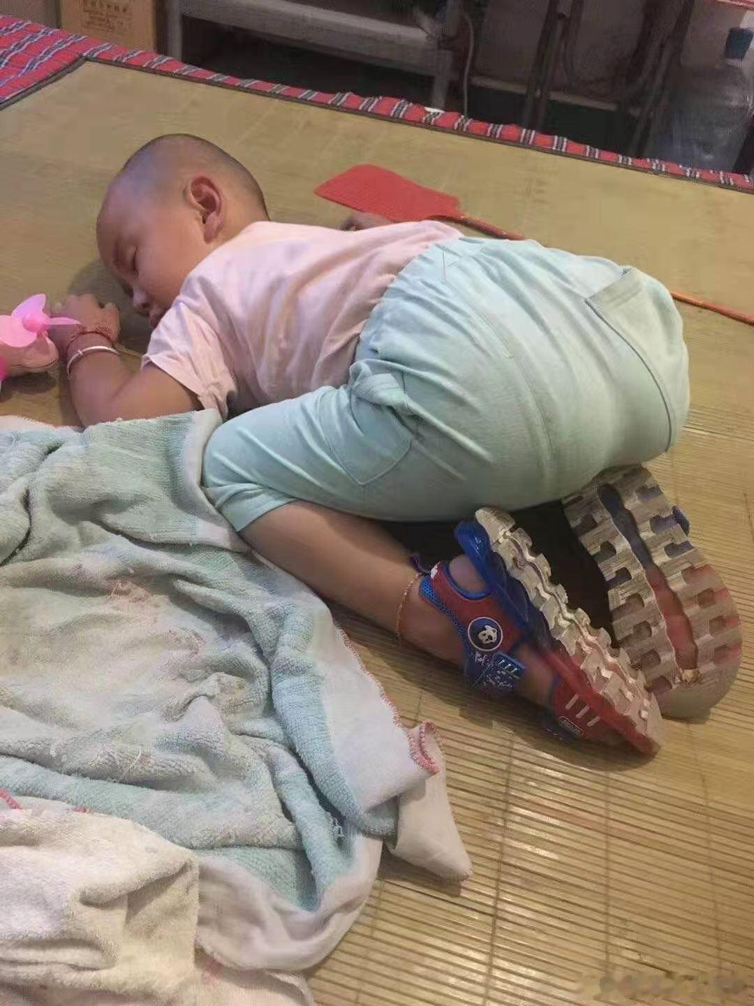 我曾经问一个客户：你是不是从小就好动，坐不住，胆小，她回答是的。掌握了心力理论很