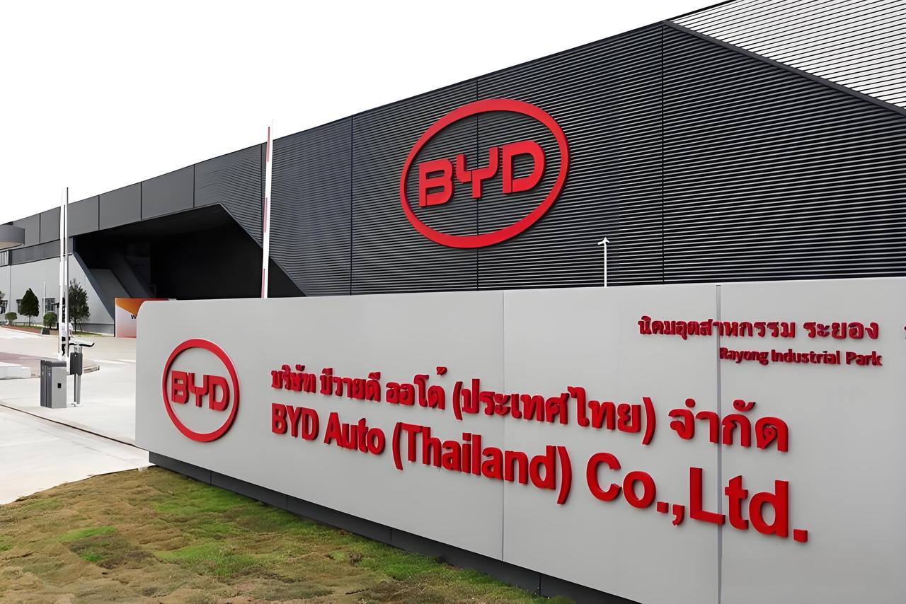 四年时间，比亚迪在泰国销售增长了1000%。2022年，比亚迪在泰国卖了40