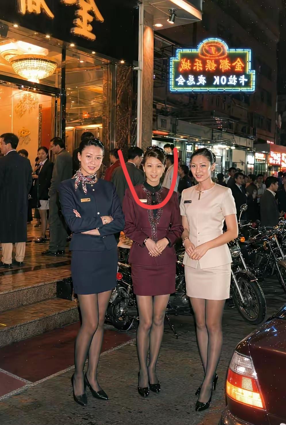 不愧是站在C位的女人，真的太美了，惊艳到我了！