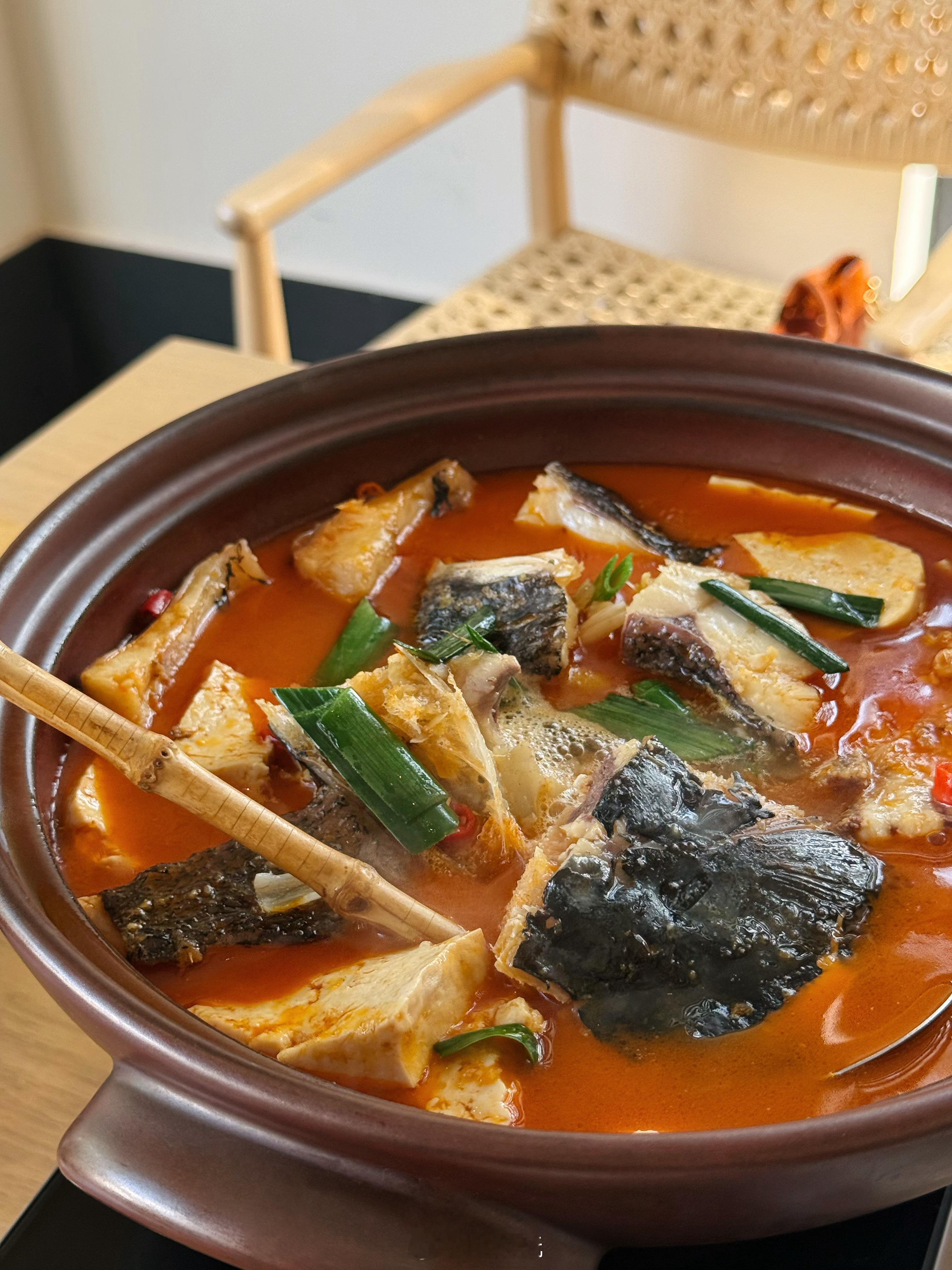 生活慢，人也淡。