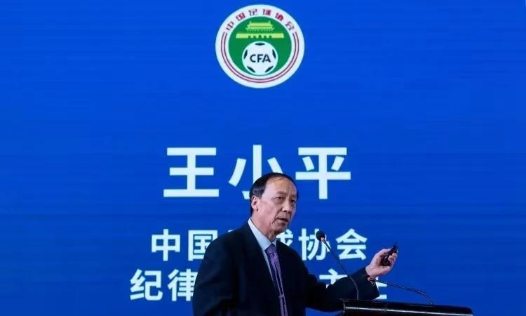【申花马纳法手球评议：用无数个谎言去圆一个谎言！｜球迷要求公布FIFA裁判专家回