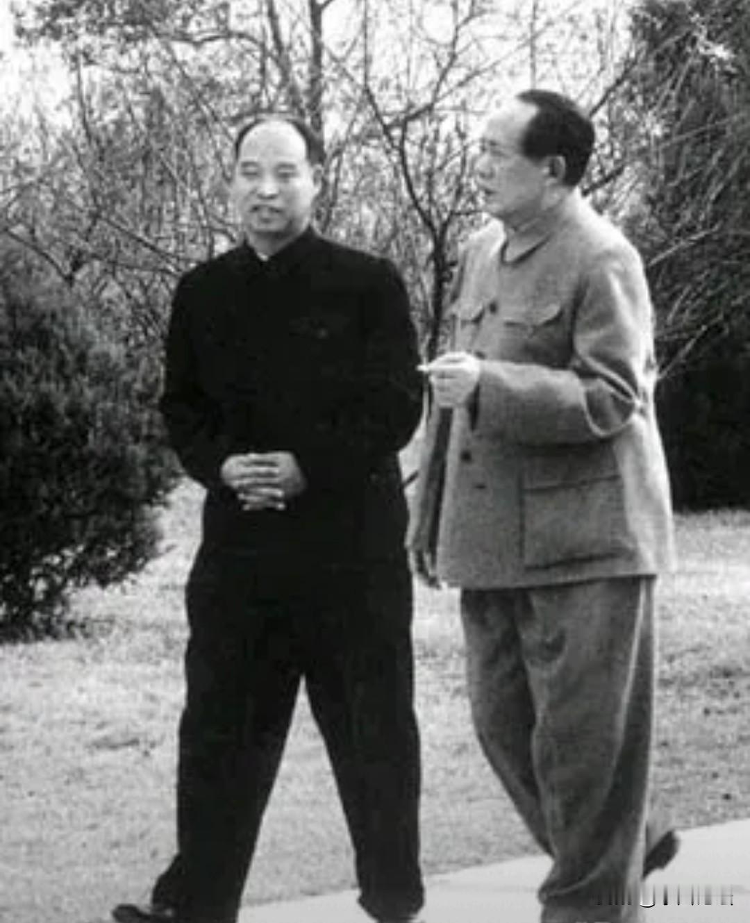 彭真晚年说，我不是个盲目崇拜的人，但我崇拜毛主席，当大家的意见和毛主席的意见不同