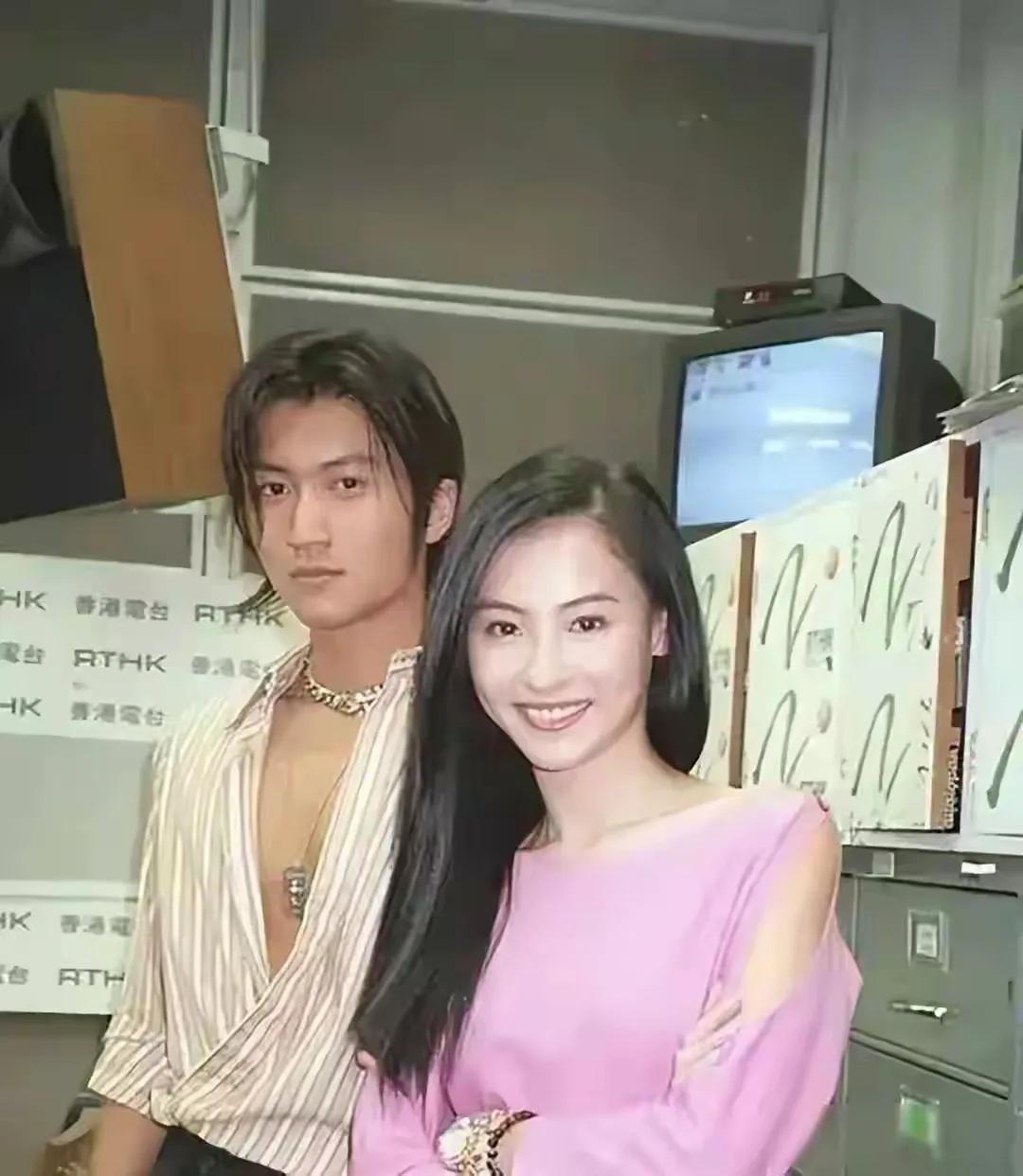 谢霆锋，引发热议！8月15日，谢霆锋冲上热搜，这次并不是他在《一饭封神2》里批