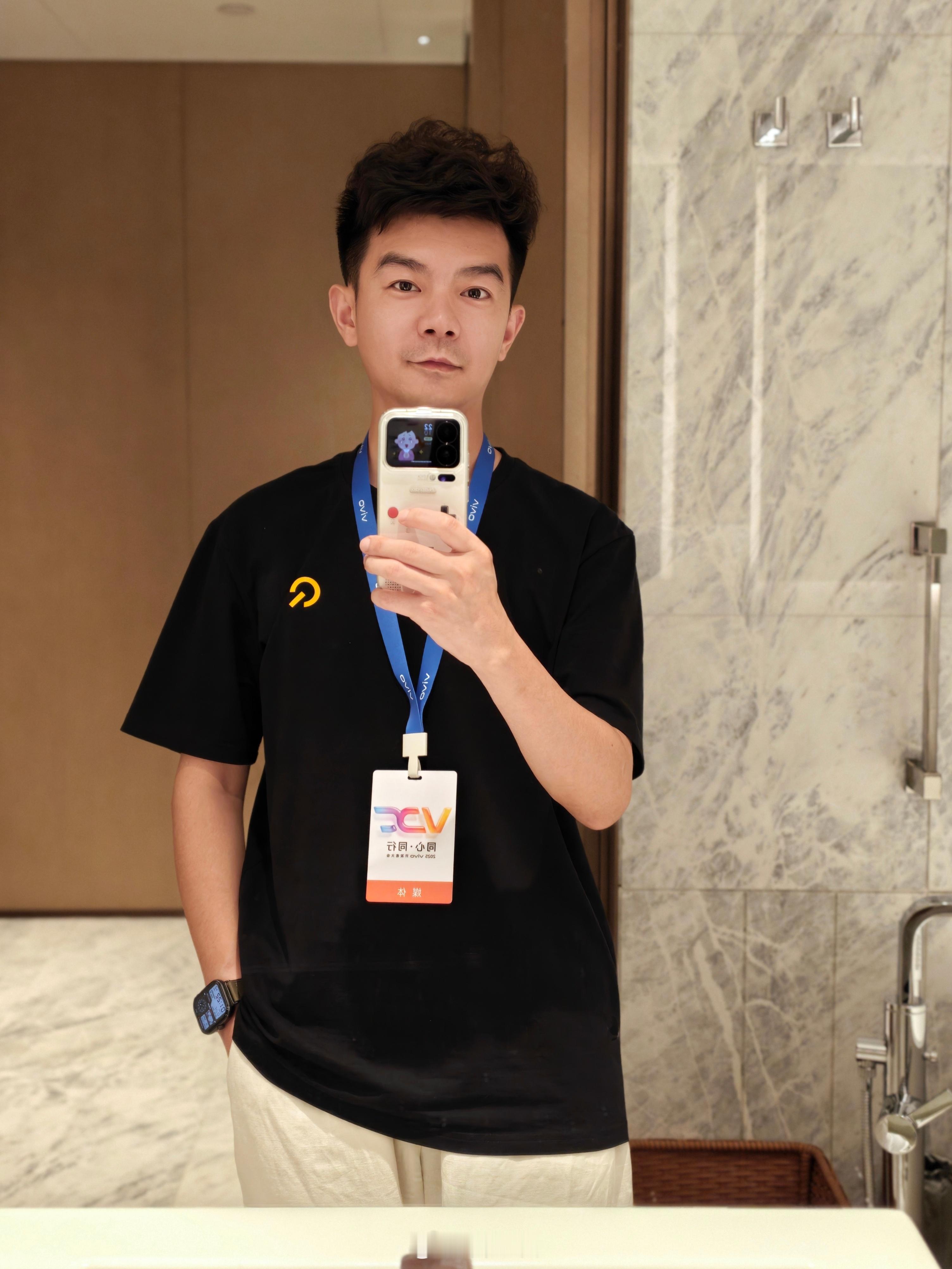 来深圳参加一年一度的vivo开发者大会。OriginOS6终于要亮相了，