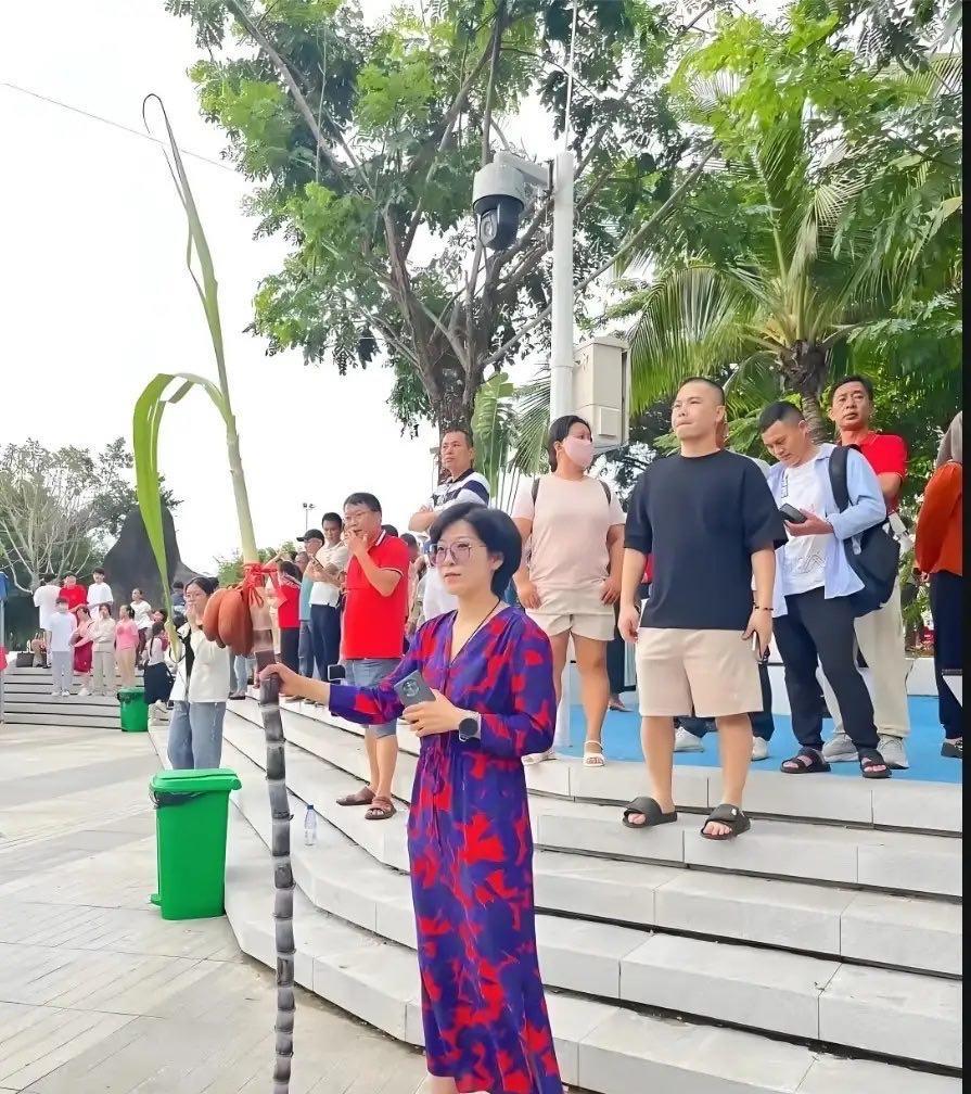 通过今年的高考，能明显看出中国社会，有两个方面发生了巨大的变化。今年的高考和往