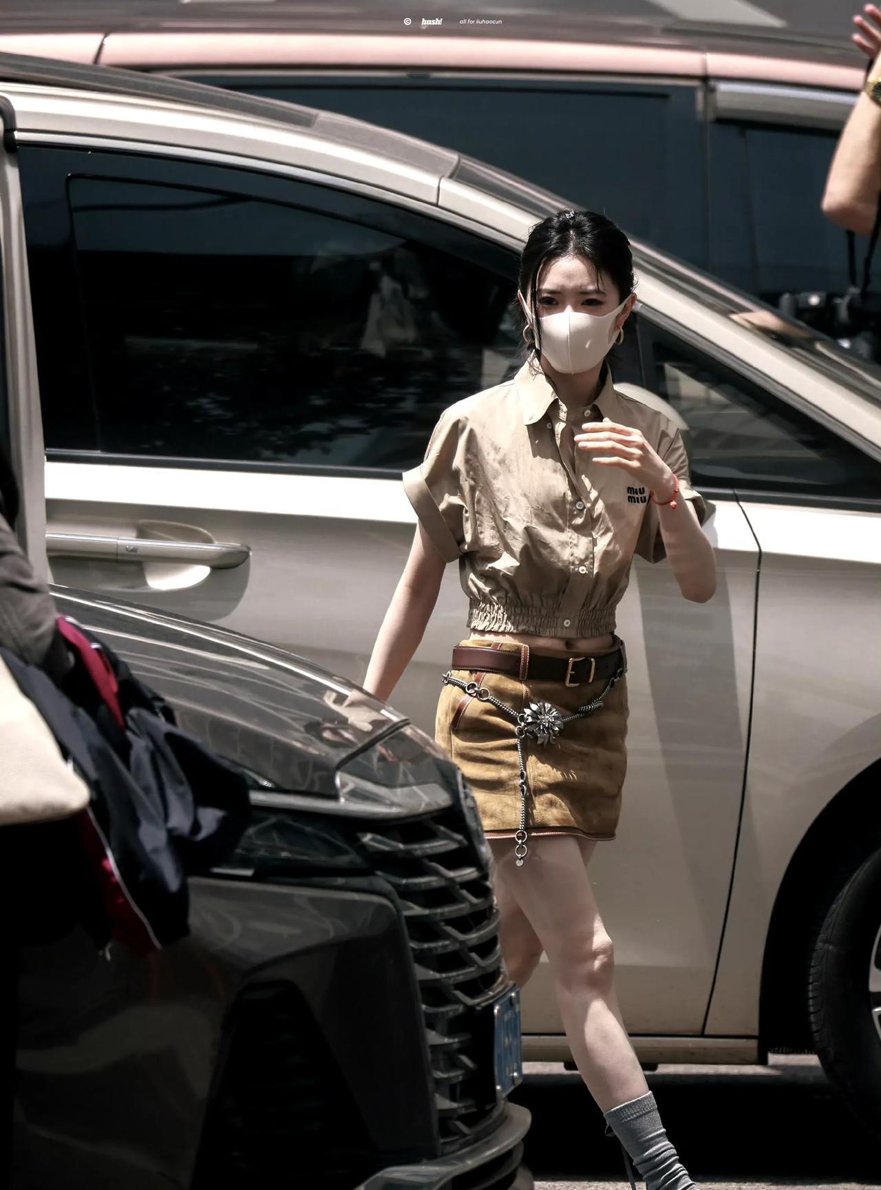 她是张艺谋最想捧红得女明星，比巩俐、章子怡条件更好，更清纯漂亮，身材也是纤细轻盈