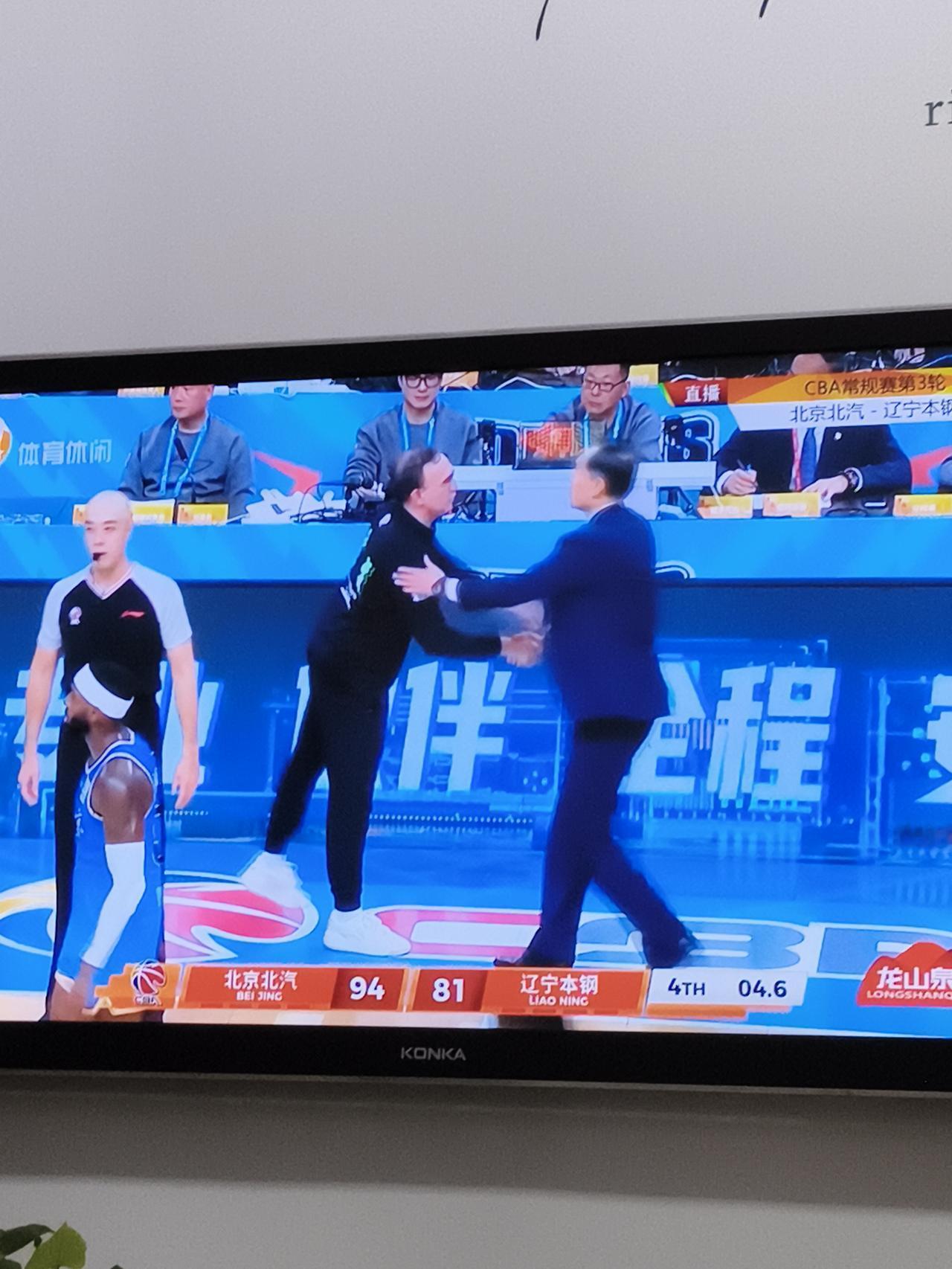 北京北汽胜辽宁本钢94：81想说胜之不武、虽败犹荣，比赛的前三节打的正常比分交