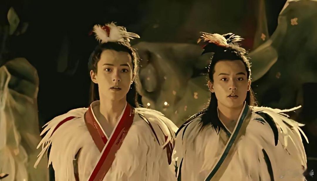 两版白鹤童子的对比，你更喜欢哪一版？