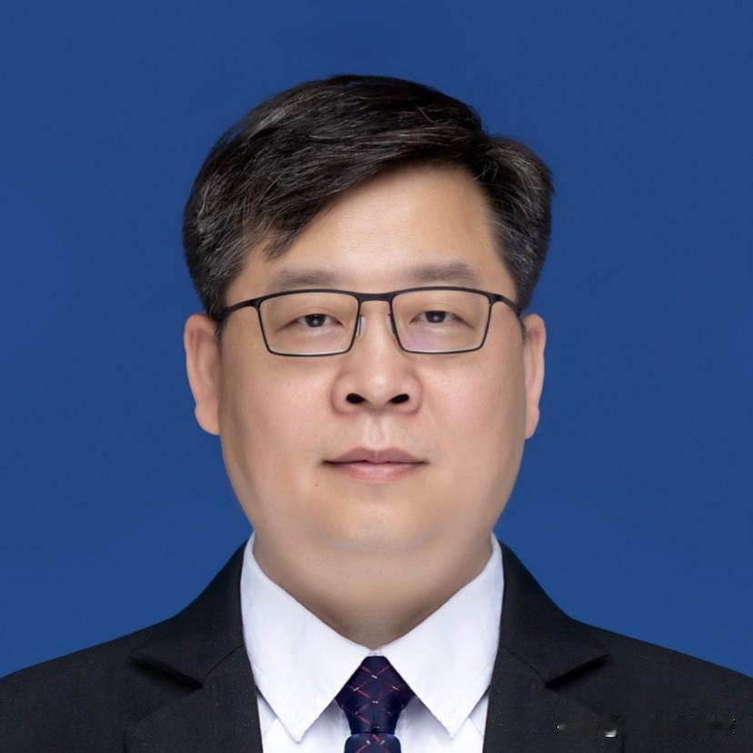 靳斌教授已任康复大学青岛中心医院党委书记，康复大学临床医学院院长。山东大学齐鲁