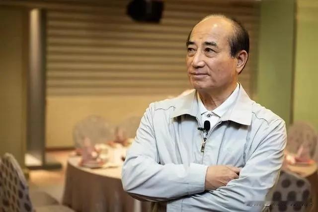 针对王金平出席节目时对两岸新言论表述，民进党前大佬沈富雄icon表示过去三十多年