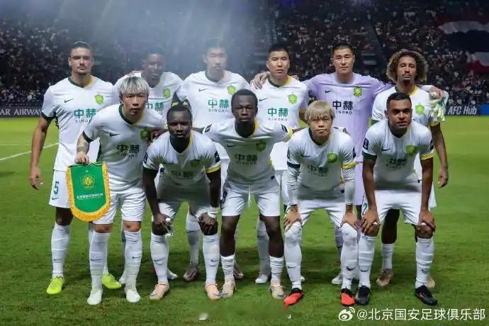 前两年中超在亚冠啥成色，大家都清楚——跨赛季15场不胜，技术积分都快被柬埔寨追上了。这赛季开周，海港