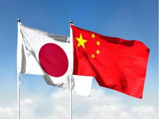奉劝所有中国人，务必要做好心理准备。央视军事频道最近反复在提醒。国防部新闻发