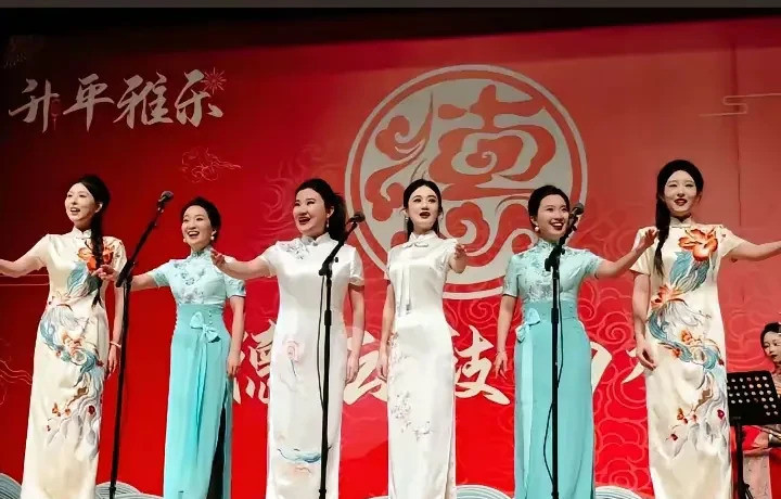 德云社鼓曲商演很成功哇，德云社这波操作太牛了！短时间内培