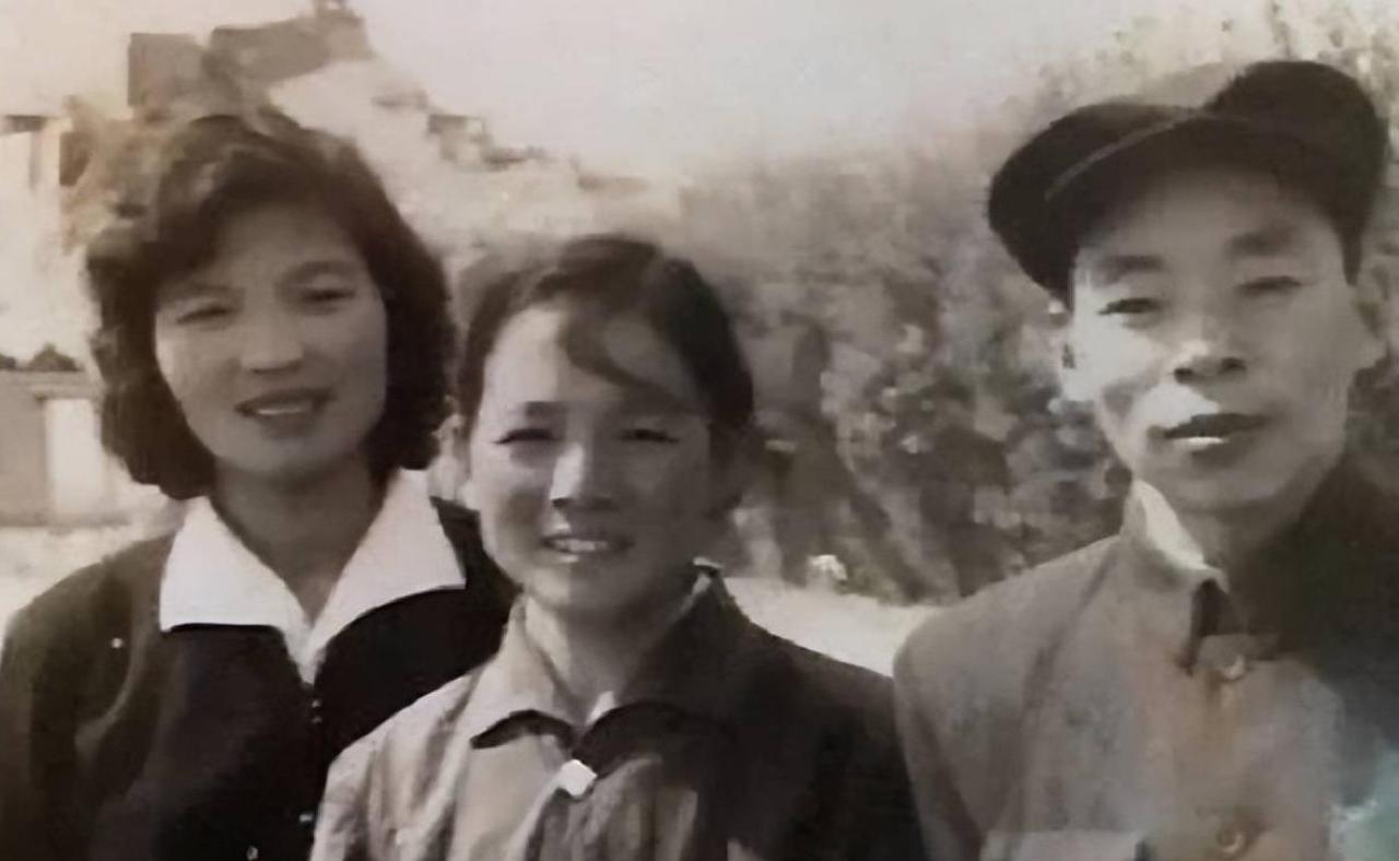 1980年，济南军区副政委阴法唐上校进京开会，组织准备安排他第二次进藏赴任。当时