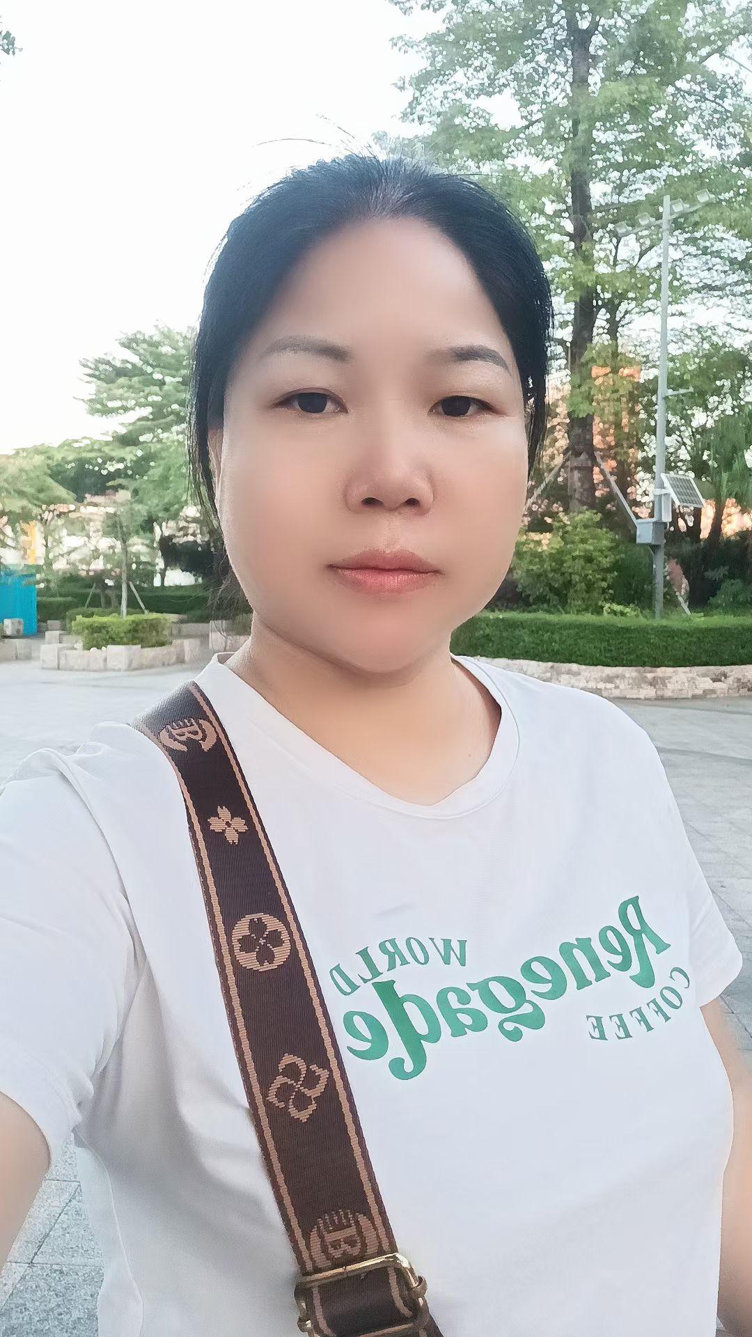 我发觉有些人好像离婚会上瘾。在他们的观念里，离婚是很光荣的事。我邻居有一个女儿离
