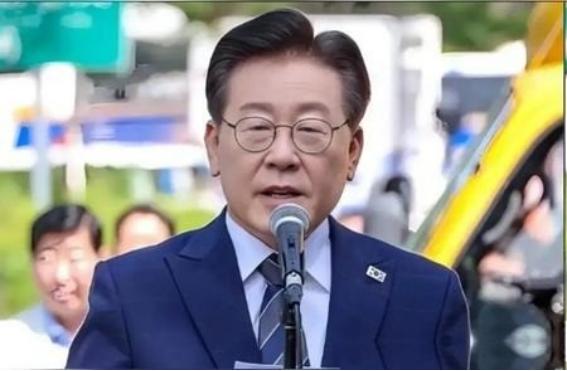当有外媒追问韩国总统李在明：如果中方在台湾问题上采取武力，韩国会不会介入，李在明