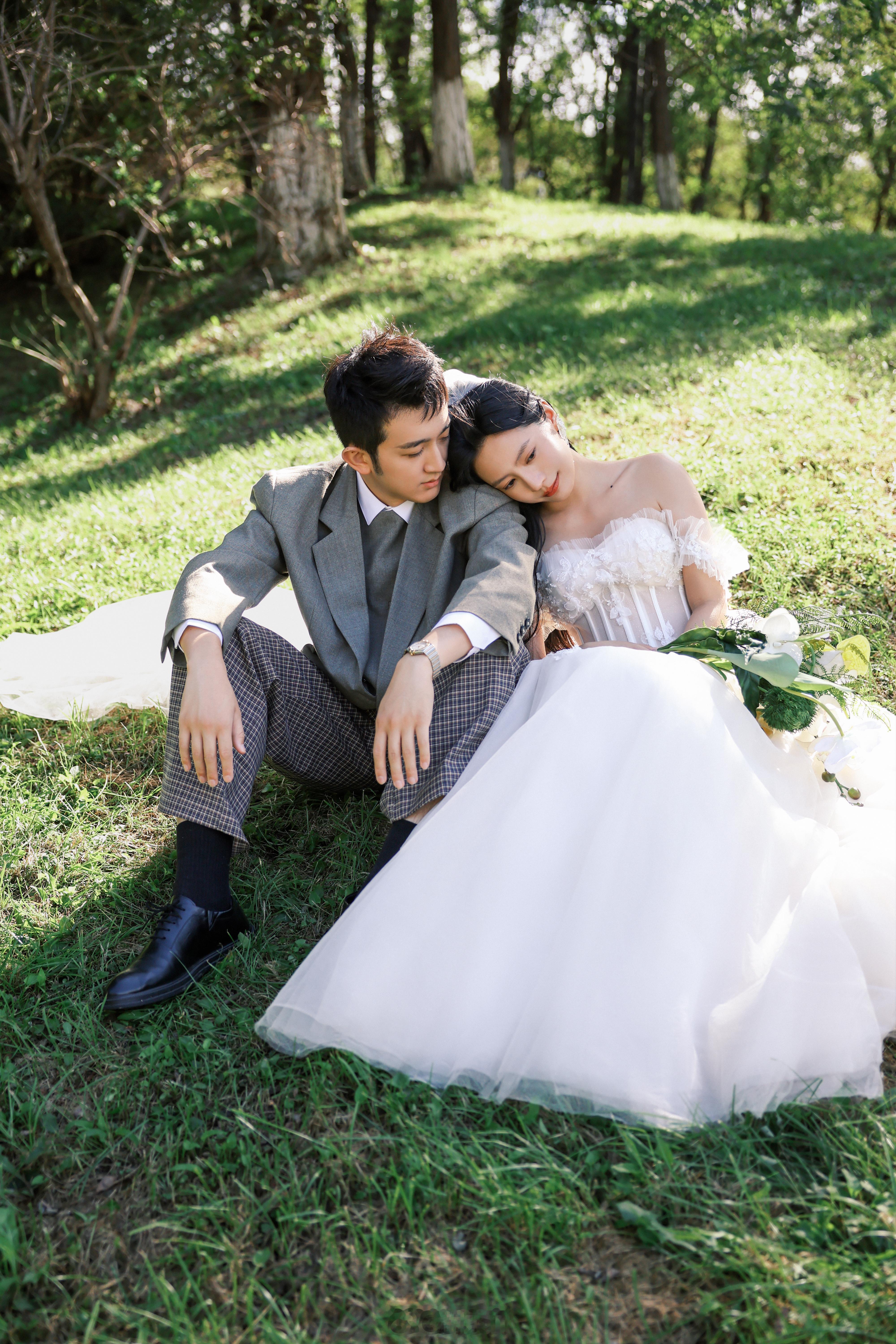 多个身份👰在一起的第六年~今天穿什么​​​