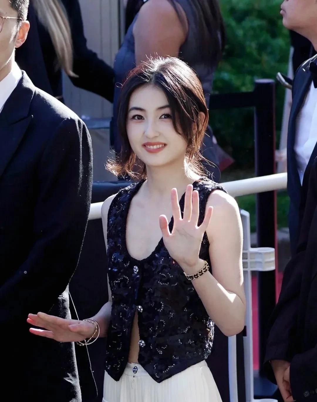 娱乐圈最会穿衣打扮的10位女明星！1.以刘雯的优越条件和审美，在我心里是第一
