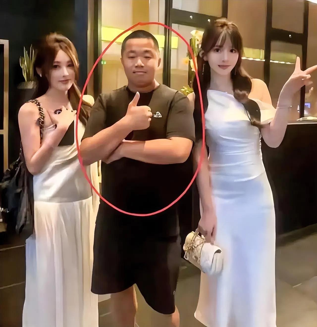 “有钱就是任性！”搬砖洗碗的三流大专生，曾被亲友瞧不起，却靠打游戏年赚千万！谁知