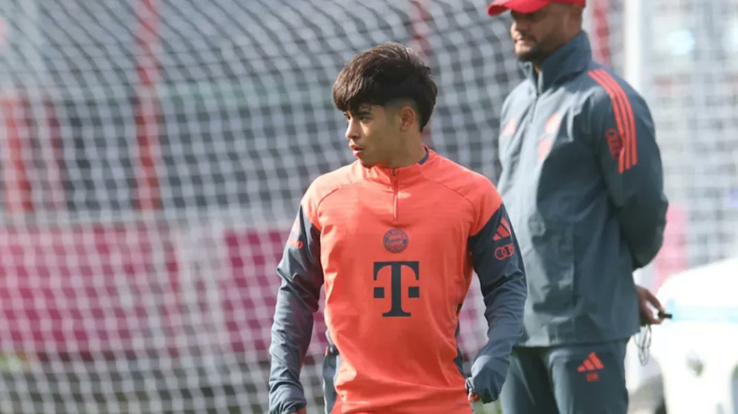 拜仁希望为17岁的梅孔·卡多佐提供一份长远的职业发展计划，并争取与他长期续约。这