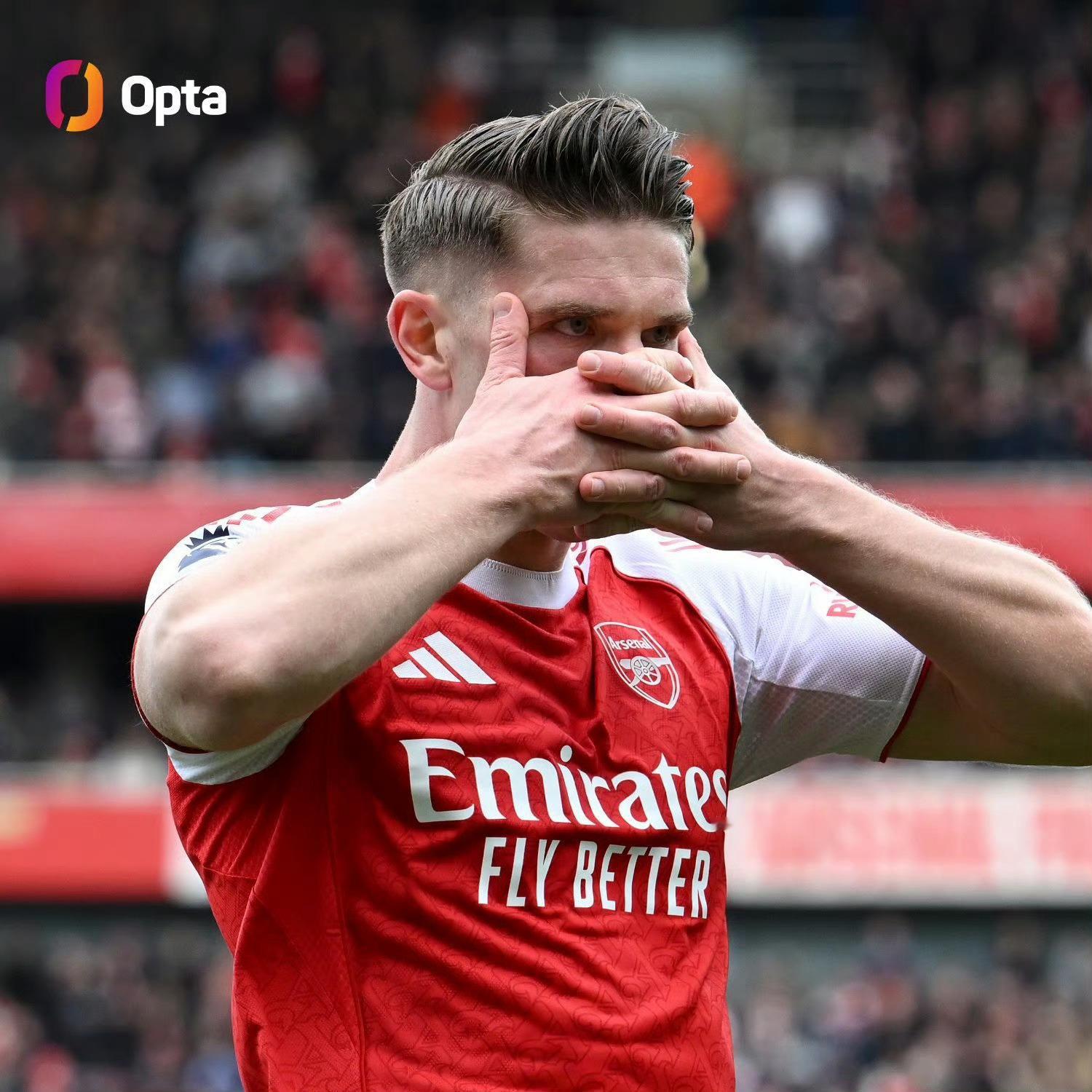 阿森纳1比2伯恩茅斯1-2！阿森纳主场失利，哲凯赖什点射难救主，4战3败迎强敌英