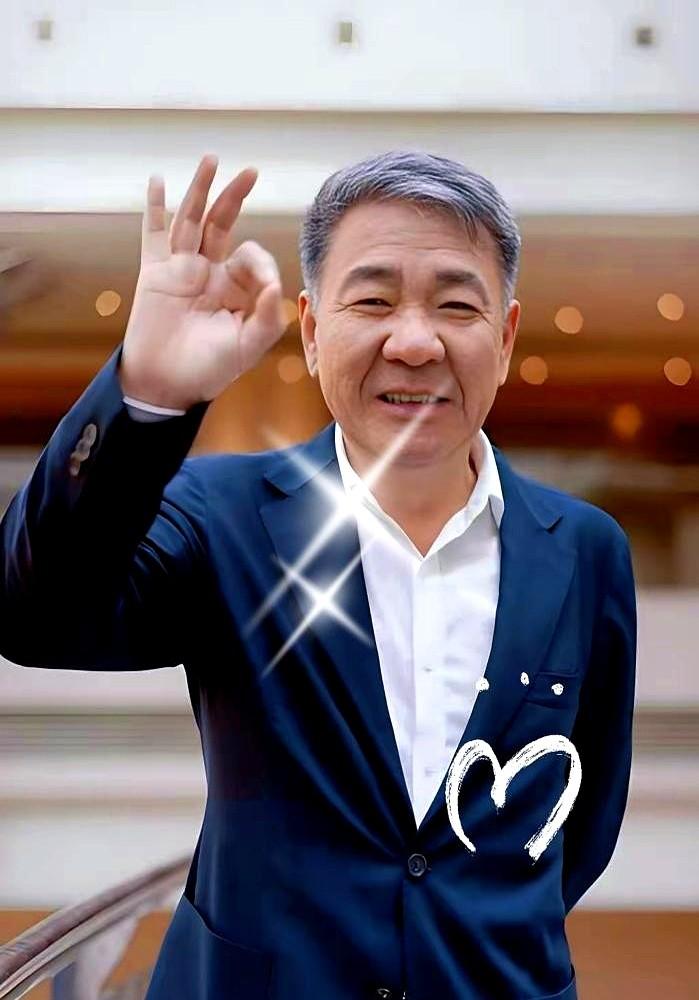 背地里是真金白银把所影视圈这回是真炸了，肖战直接跟于和伟、胡歌、郭京飞这帮老