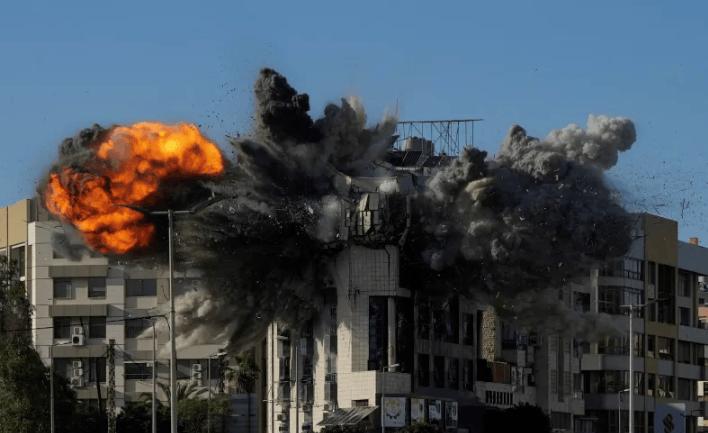 财联社、新华社同步刷屏一条消息，瞬间引爆全网——俄罗斯外交部发言人扎哈罗娃深夜直