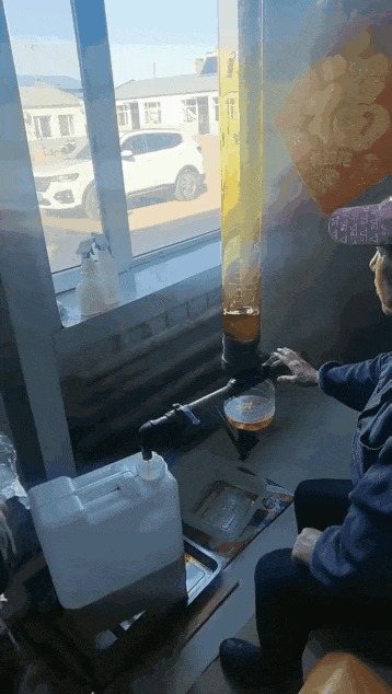 加油站用这种装置多好，公开透明