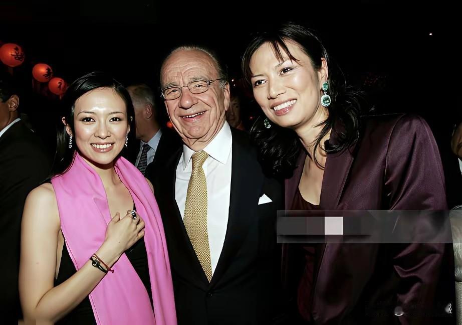 章子怡和邓文迪的关系来来这么好，以前真不知道有这么一档子事，原来在邓文迪和默多克