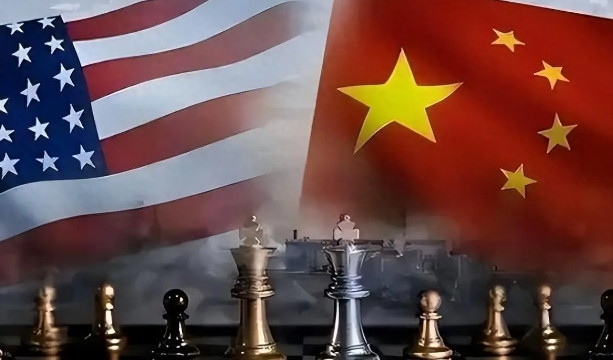 中美在下象棋，俄罗斯最早说我是棋手，其实现在不是了。俄罗斯最多能算一个車不错了，