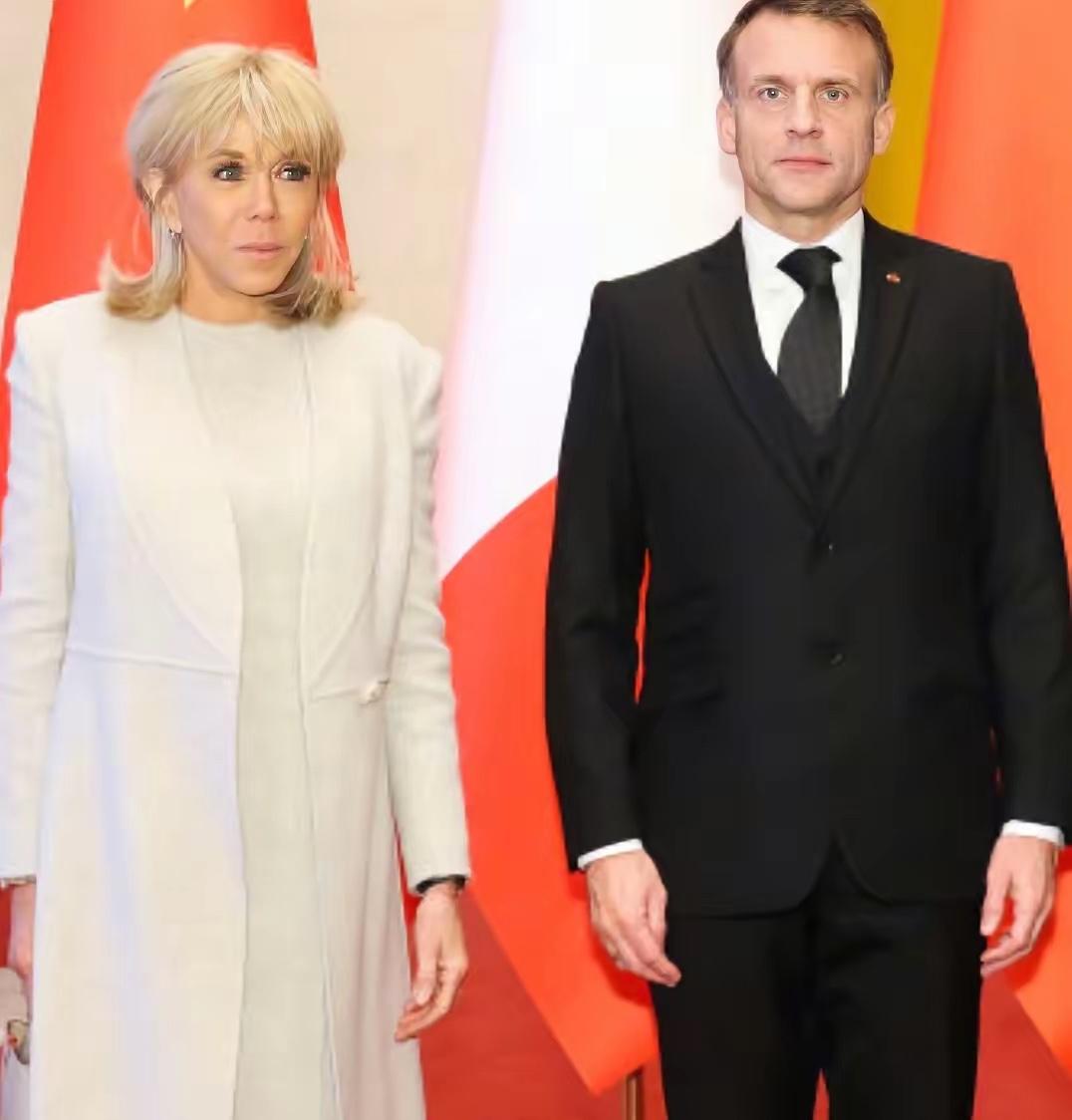 马克龙这下气的后槽牙都咬碎了，他带布丽吉特来华，居然有人说布丽吉特年纪大，不如