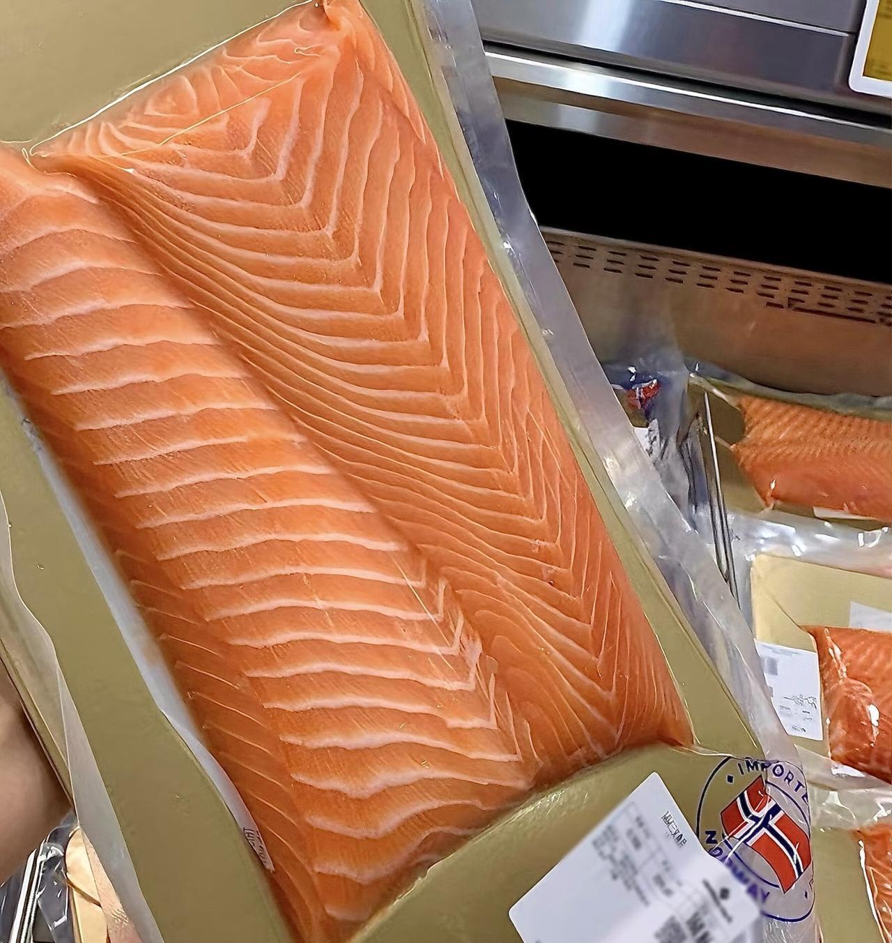 山姆生鱼片的后续来了。很多人以为这只是“标识不清”的小问题，但越看越发现，不