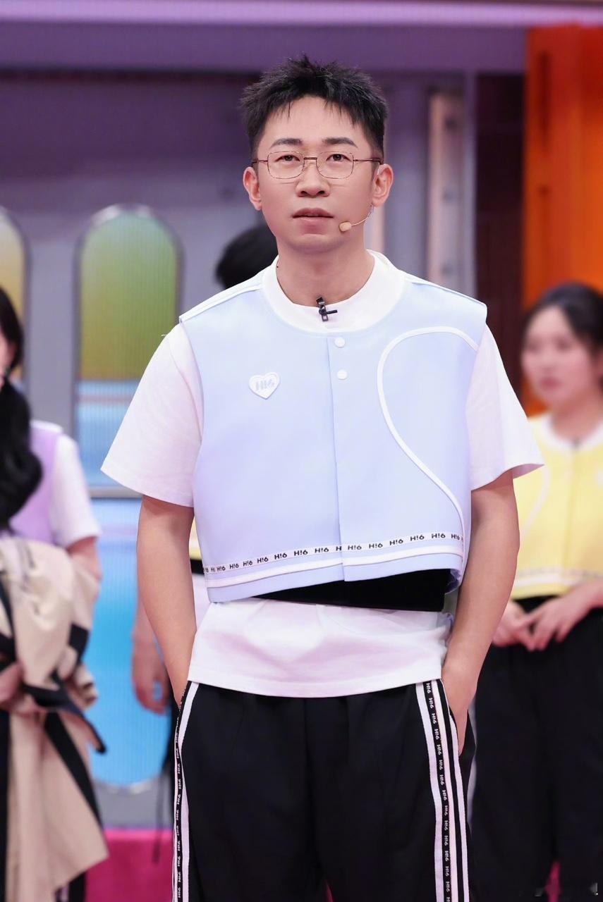 孟子义说怎么在哪都能看见杨迪你好星期六杨迪抛梗能力毋庸置疑，但是遇上孟子义这种拆