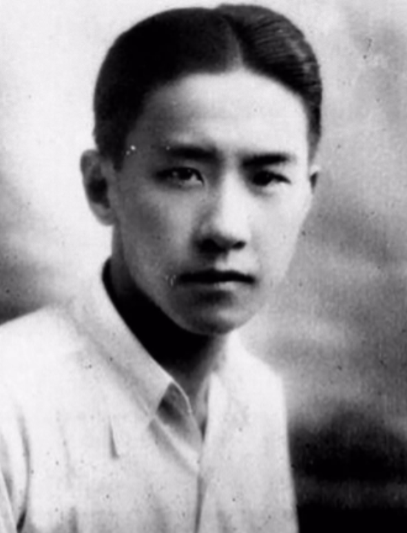 1907年，72岁慈禧看上袁世凯的17岁儿子袁克文，她问袁世凯愿不愿意把儿子留给