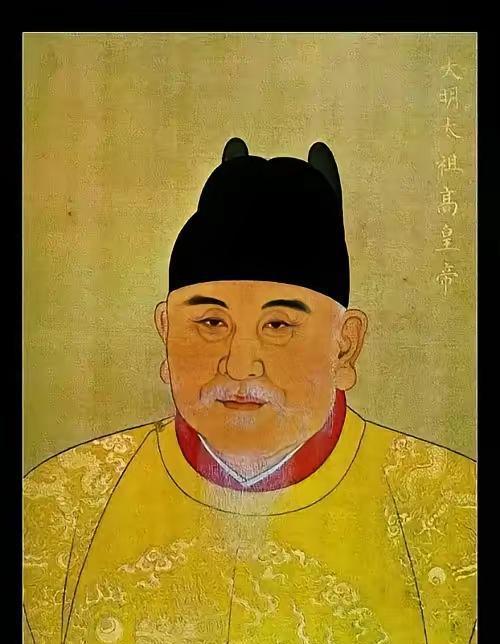 洪武三年的一个傍晚，朱元璋批完奏折，忽然想起当年流浪时避过风雪的破庙。他心血来潮