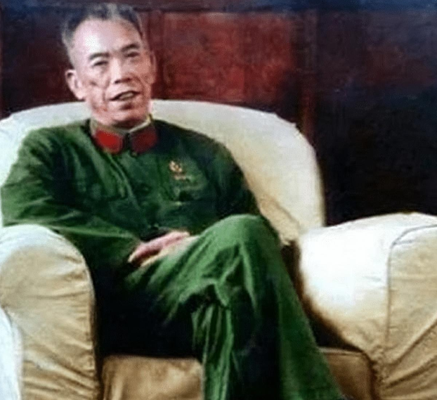 “万岁军”军长大家都很熟悉，1967年3月便担任成都军区司令员，到九一三事件时仍