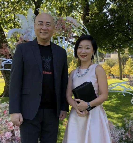 这是陈丽华的孙女儿，也就是陈丽华大儿子赵勇的女儿。这姑娘，在豪门里算是个“异