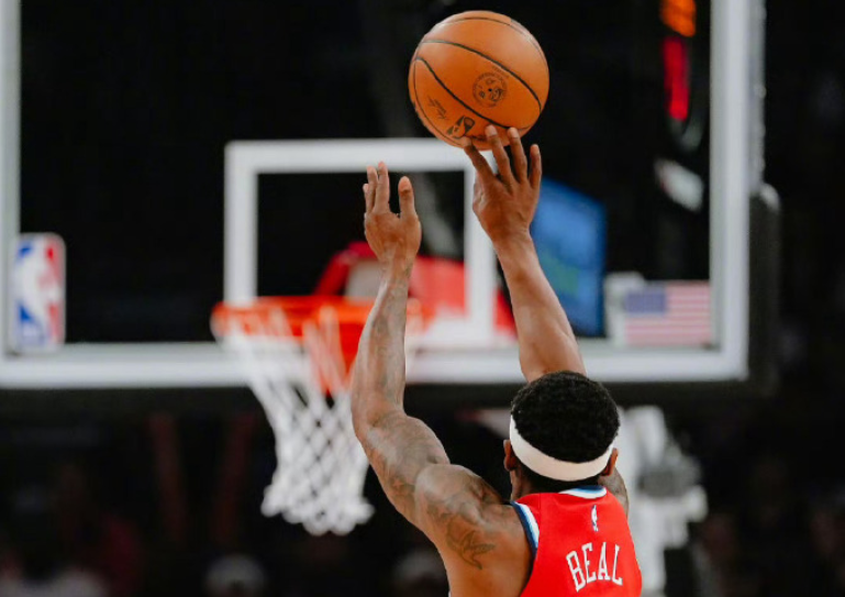 太阳主场变地狱！比尔回归战被自己心魔击溃，-23正负值背后藏着什么秘密？