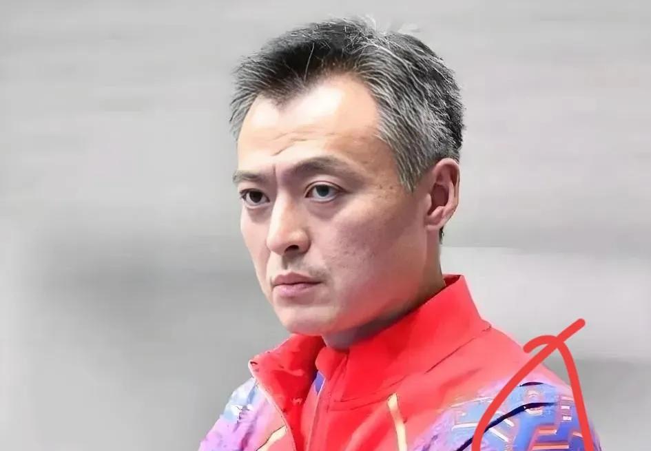 我相信乒协选王励勤是为了平稳过渡，没想到，他这波又整了个大的！秦志戬当了刘国梁