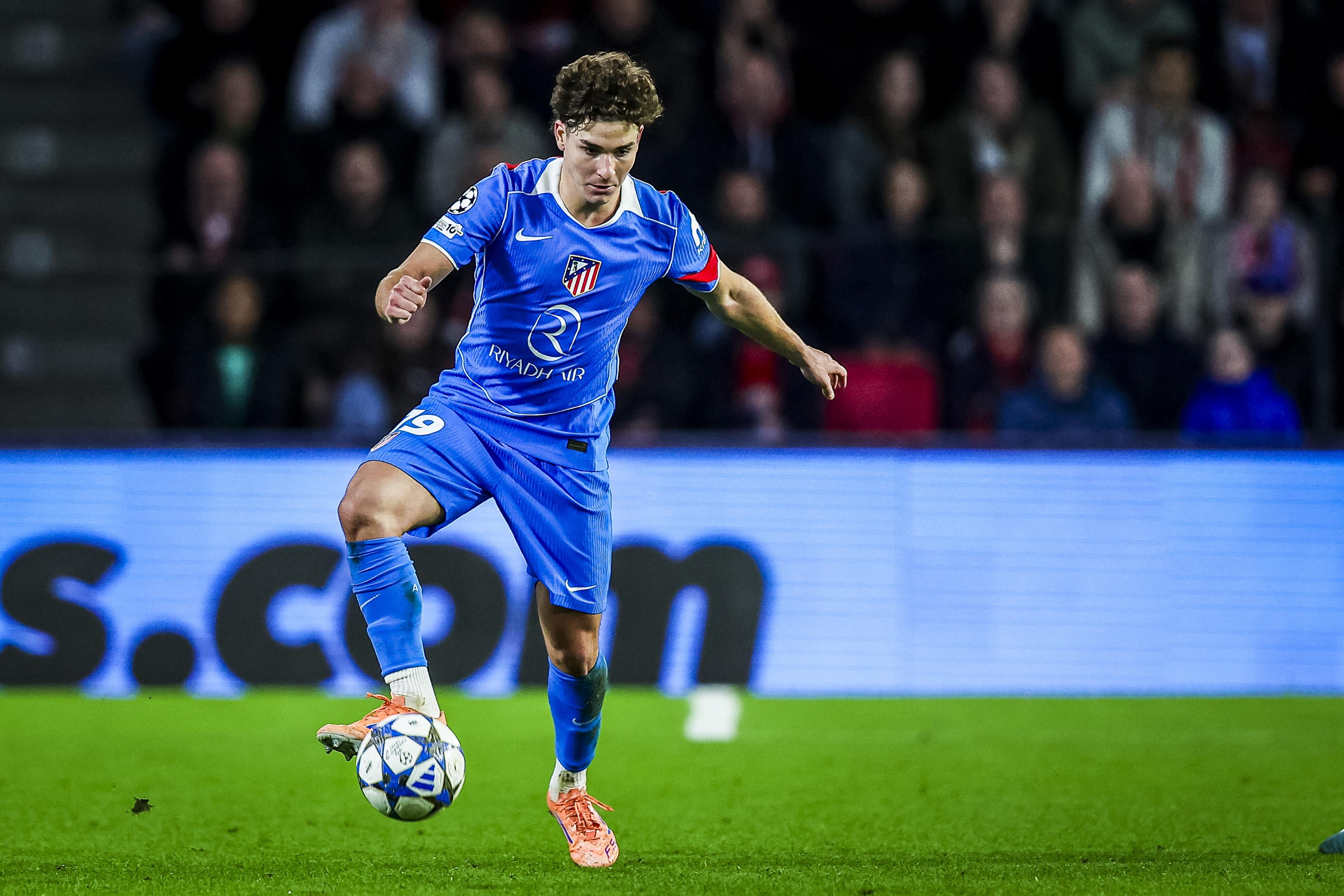 阿尔瓦雷斯本场数据: 3射2正, 打进1球, 4次关键传球