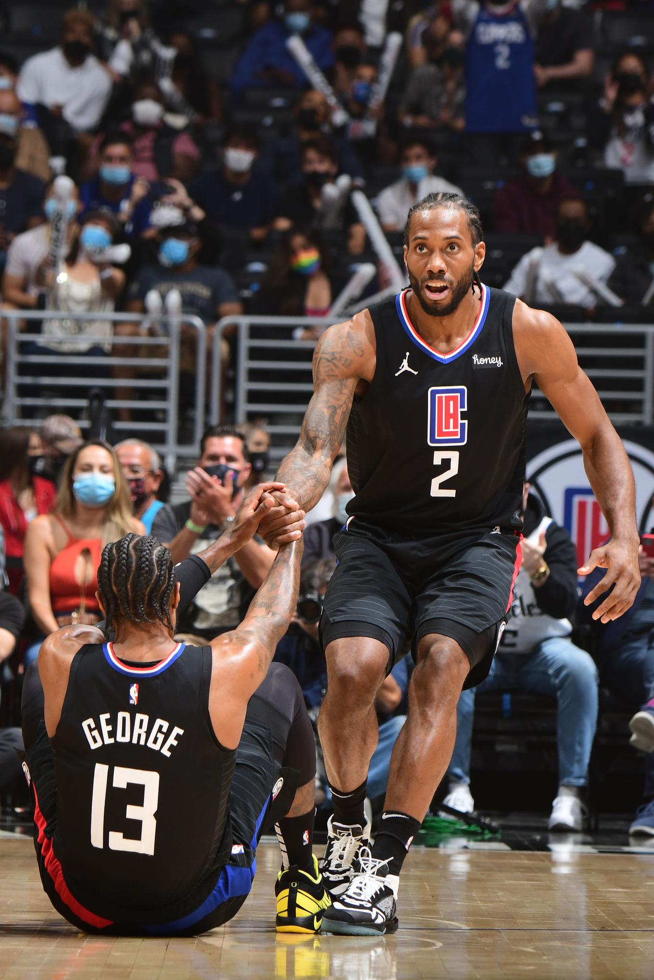 快船虐菜真的很稳定，你看过去的数据就知道了。快船过去的14场比赛，对阵胜率低