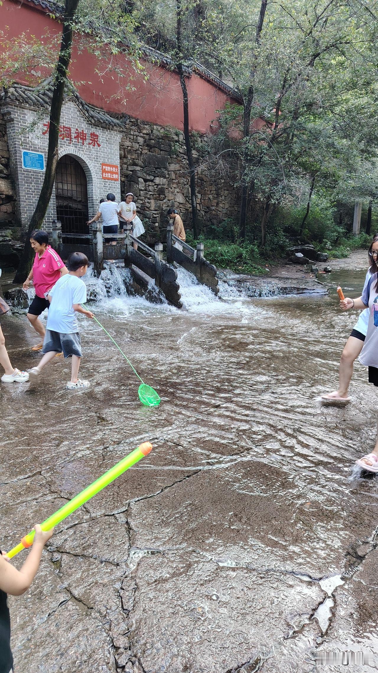 近期雨水量这么大，郑州暖泉会再次出水吗？看朋友圈，可能是因为最近雨水量多的缘故