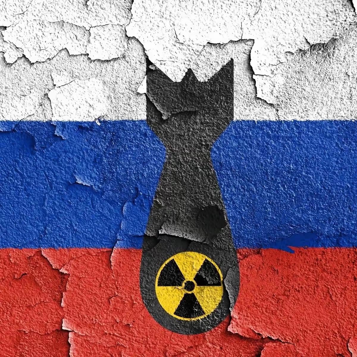 俄专家建议：直接打欧洲，先丢导弹，不行就丢核弹俄罗斯有个专家叫皮尔科，他说的