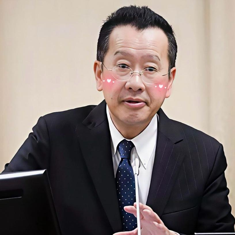 1月2日，台湾防务部门负责人顾立雄对媒体说:“在国际社会的一片谴责声中，大陆军舰