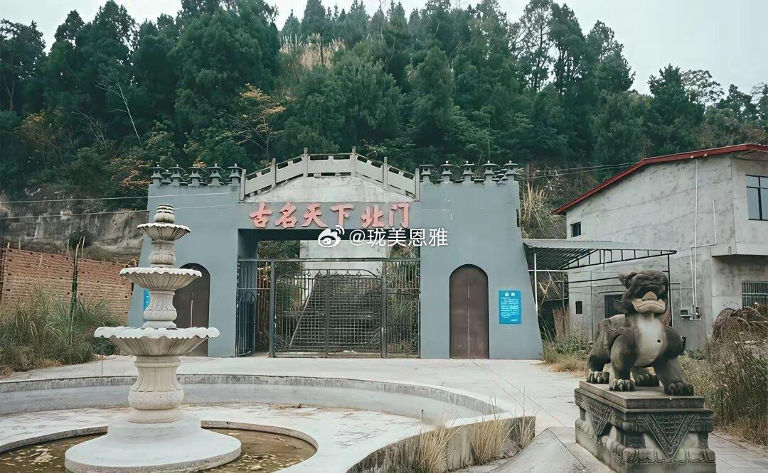 四川发现大量兵马俑曾花31亿打造的景区荒废的原因让人感慨