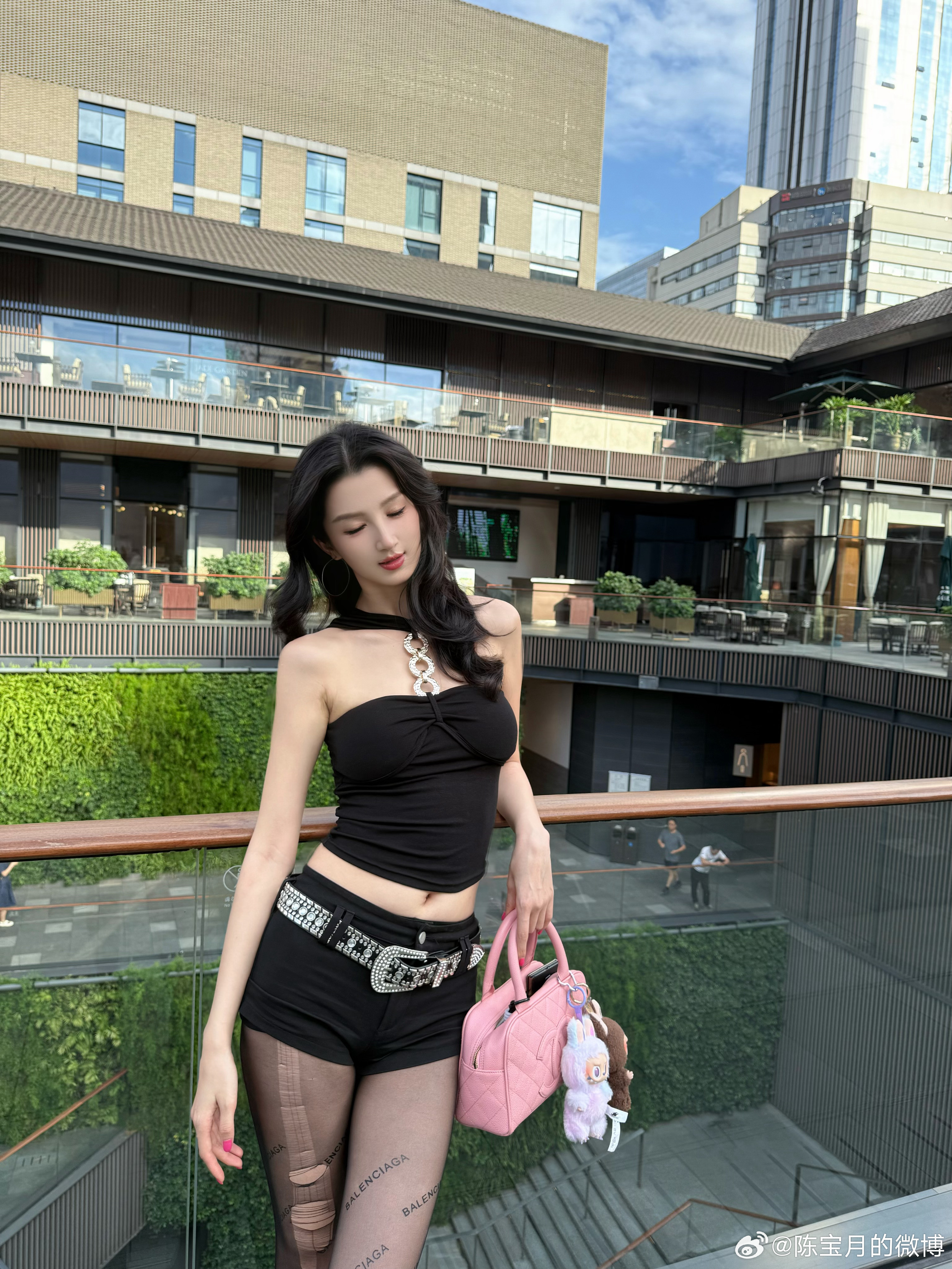 宝月女士早起p个图🌞陈宝月超模​​​