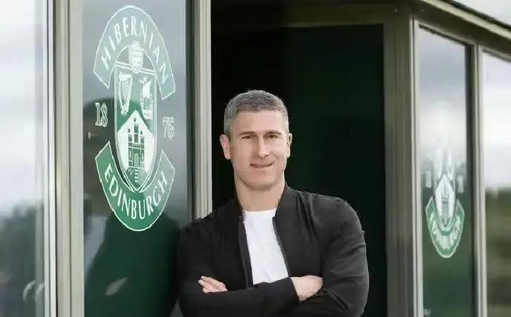 国安总经理突然换人，不是混乱，是周金辉下的一盘大棋。李明卸任，是战略调整的